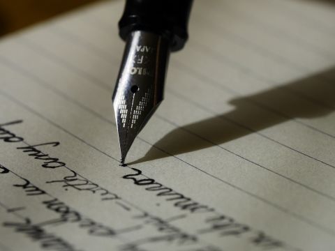 Writing (Free-Photos, www.pixabay.com)